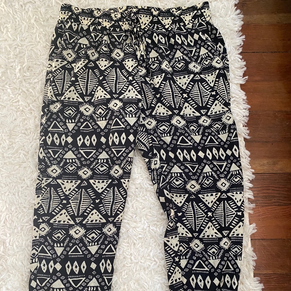 Printed jogger pants!